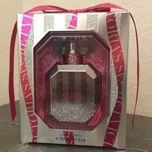🎁 Victoria Secret Bombshell Holiday